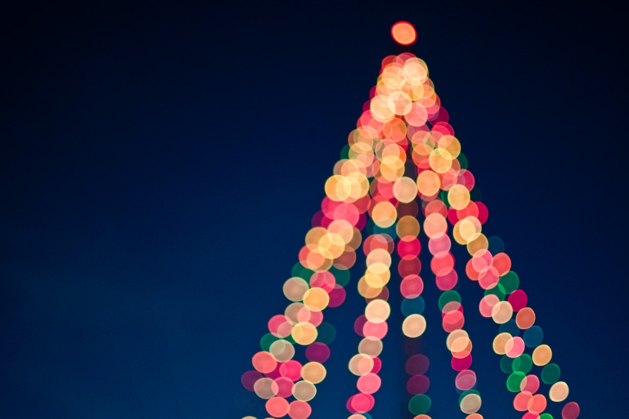Unlit Artificial Christmas Trees & Advent Calendars
